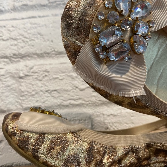 Unisa Flusa Ornament Ballet Flats - Picture 4 of 8